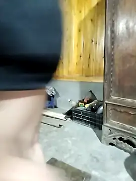 Tiyir597 online show from October 17, 2025, 2:52 pm