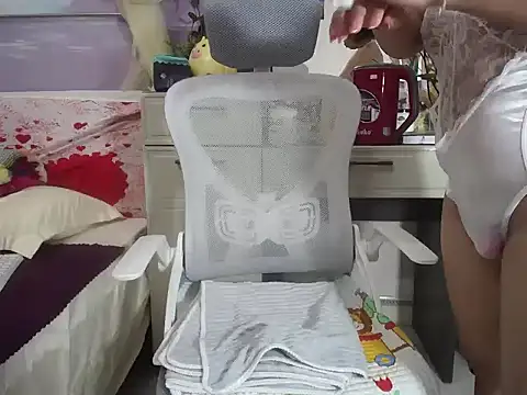 Snapshot of lyly_asian chatting on November 14, 2025, 12:47 am lyly asian online show from November 14, 2025, 12:47 am