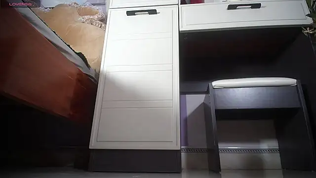 Snapshot of lyly_asian chatting on March 19, 2026, 4:51 pm lyly asian online show from March 19, 2026, 4:51 pm