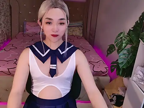 Ts-yoshi online show from September 25, 2025, 4:18 am