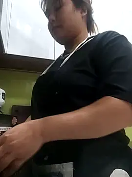 Snapshot of kute_sex chatting on September 28, 2025, 12:12 pm kute sex online show from September 28, 2025, 12:12 pm