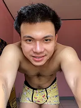 Snapshot of JerichoGutierez chatting on June 15, 2026, 4:12 am JerichoGutierez online show from June 15, 2026, 4:12 am