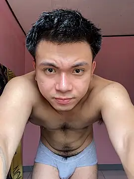 Snapshot of JerichoGutierez chatting on June 8, 2026, 4:24 am JerichoGutierez online show from June 8, 2026, 4:24 am