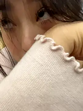 xiao-mo520 online show from November 20, 2025, 11:22 am