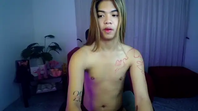 Snapshot of xAsianHotCum69x chatting on April 23, 2026, 4:30 am xAsianHotCum69x online show from April 23, 2026, 4:30 am