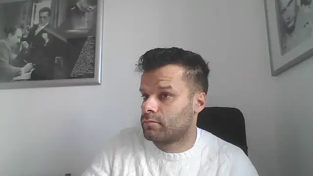 Snapshot of FROCETTO93 chatting on October 23, 2025, 7:40 am FROCETTO93 online show from October 23, 2025, 7:40 am