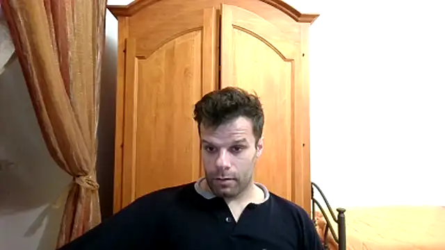 Snapshot of FROCETTO93 chatting on November 17, 2025, 10:19 am FROCETTO93 online show from November 17, 2025, 10:19 am