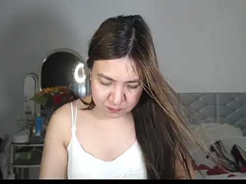 Snapshot of stellahugeX chatting on November 28, 2025, 8:42 pm stellahugeX online show from November 28, 2025, 8:42 pm