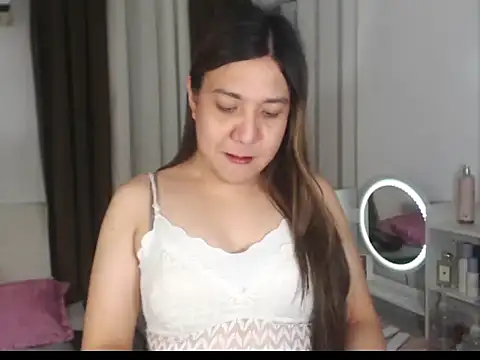 Snapshot of stellahugeX chatting on February 18, 2026, 12:45 pm stellahugeX online show from February 18, 2026, 12:45 pm