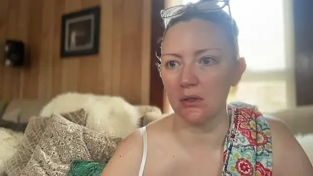 PefectNipz online show from September 9, 2025, 4:16 pm