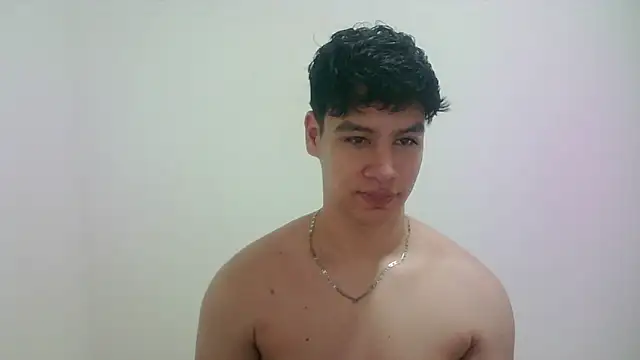 Snapshot of zeus_181 chatting on April 15, 2026, 1:44 am zeus 181 online show from April 15, 2026, 1:44 am