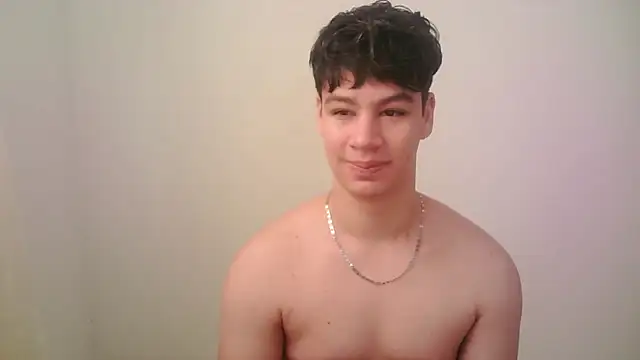Snapshot of zeus_181 chatting on April 18, 2026, 2:19 pm zeus 181 online show from April 18, 2026, 2:19 pm