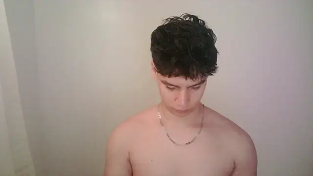 Snapshot of zeus_181 chatting on April 4, 2026, 10:49 pm zeus 181 online show from April 4, 2026, 10:49 pm