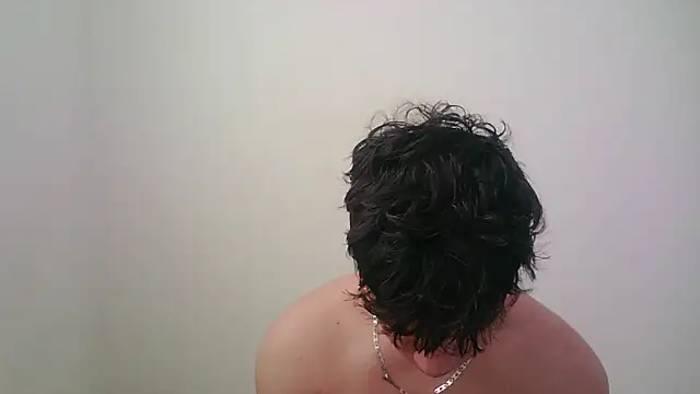 Snapshot of zeus_181 chatting on December 20, 2025, 1:14 pm zeus 181 online show from December 20, 2025, 1:14 pm