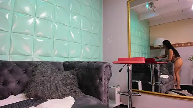 SailonTeen online show from November 26, 2025, 6:08 pm