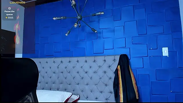 andres-clark92 online show from March 12, 2026, 4:33 pm