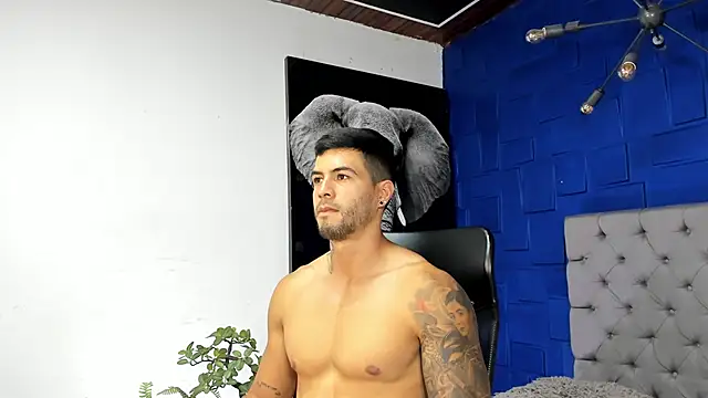 andres-clark92 online show from November 16, 2025, 6:45 pm