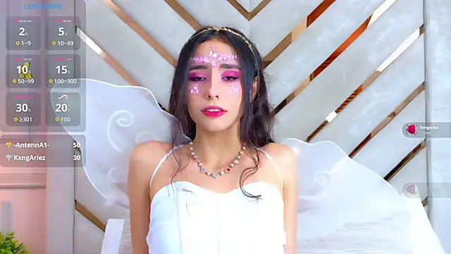 Snapshot of Sarah-Grace chatting on October 31, 2025, 2:52 am Sarah-Grace online show from October 31, 2025, 2:52 am