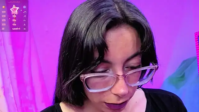 Miranda sexlove  online show from February 20, 2026, 7:05 pm