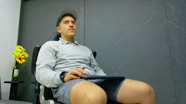 ALANNFERRER online show from January 7, 2026, 10:31 am