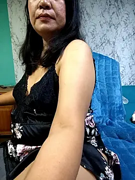 Snapshot of katieforest chatting on January 8, 2026, 11:11 pm katieforest online show from January 8, 2026, 11:11 pm