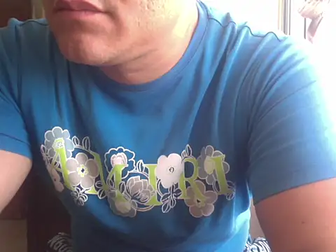 Snapshot of zeusmasterhorny chatting on September 19, 2025, 3:38 pm zeusmasterhorny online show from September 19, 2025, 3:38 pm