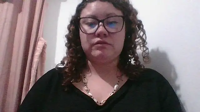 Snapshot of greeneyes_nurse chatting on May 18, 2026, 11:31 pm greeneyes nurse online show from May 18, 2026, 11:31 pm