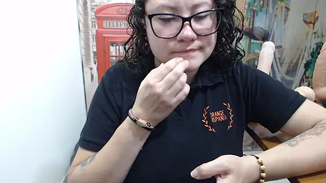 greeneyes nurse online show from October 15, 2025, 9:01 pm