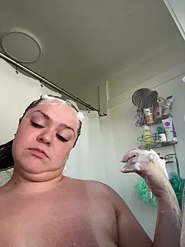 mommyxxmilkerxx online show from June 19, 2026, 11:42 pm