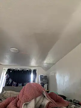 mommyxxmilkerxx online show from June 5, 2026, 2:56 pm