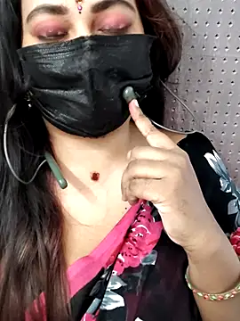 Snapshot of Cutie_nila26 chatting on September 11, 2025, 5:29 am Cutie nila26 online show from September 11, 2025, 5:29 am
