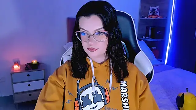 OphelianaRose33 online show from September 23, 2025, 10:17 pm