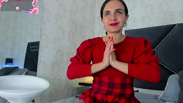 Snapshot of white_leti chatting on December 1, 2025, 10:32 pm white leti online show from December 1, 2025, 10:32 pm