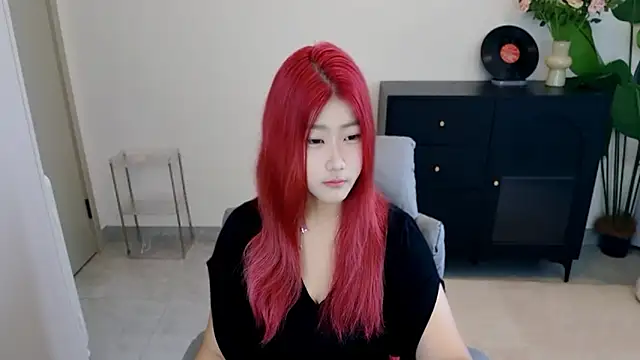 xiaouli online show from September 14, 2025, 1:39 am