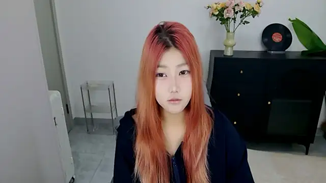 xiaouli online show from October 19, 2025, 2:03 am