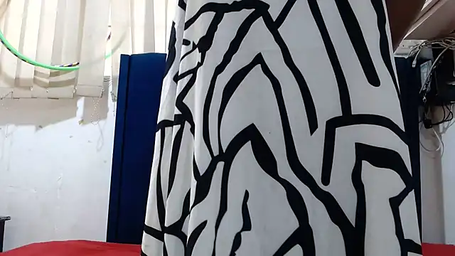 Snapshot of ItsMsBankss02 chatting on September 18, 2025, 2:20 pm ItsMsBankss02 online show from September 18, 2025, 2:20 pm