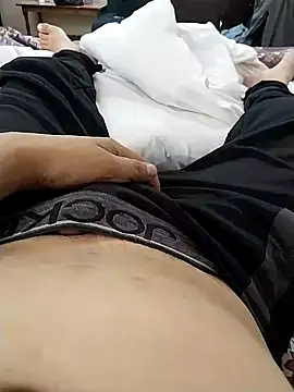 zorhotty online show from September 9, 2025, 6:34 am