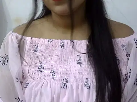 Snapshot of LIYO_ chatting on January 12, 2026, 7:37 am LIYO online show from January 12, 2026, 7:37 am