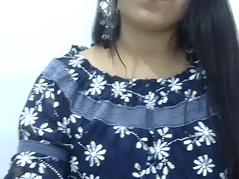 Snapshot of LIYO_ chatting on February 23, 2026, 8:37 am LIYO online show from February 23, 2026, 8:37 am