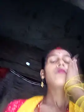 Snapshot of Saniye-143 chatting on November 6, 2025, 11:36 am Saniye-143 online show from November 6, 2025, 11:36 am