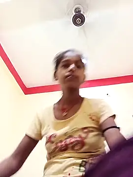 Snapshot of Saniye-143 chatting on September 17, 2025, 2:19 pm Saniye-143 online show from September 17, 2025, 2:19 pm