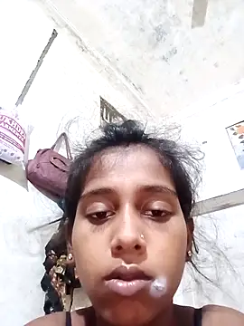 Snapshot of Saniye-143 chatting on September 10, 2025, 5:23 pm Saniye-143 online show from September 10, 2025, 5:23 pm