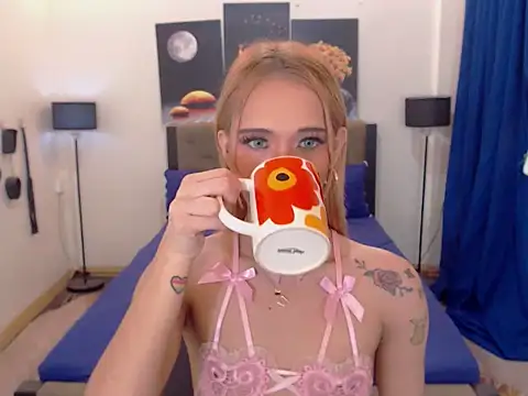 Snapshot of PreciousAmore chatting on October 5, 2025, 10:06 am PreciousAmore online show from October 5, 2025, 10:06 am