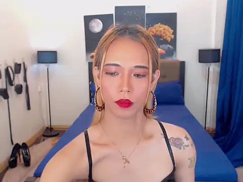 Snapshot of PreciousAmore chatting on September 12, 2025, 6:18 pm PreciousAmore online show from September 12, 2025, 6:18 pm