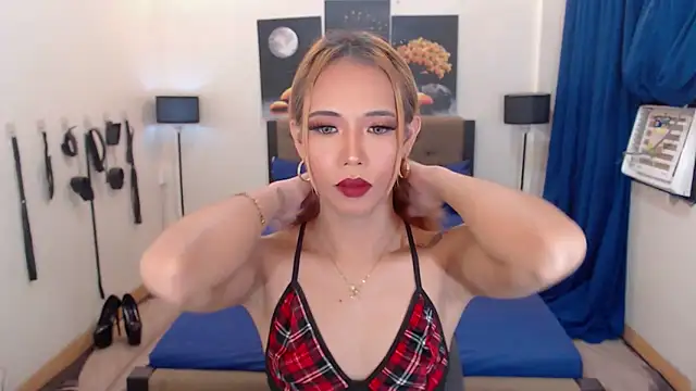 Snapshot of PreciousAmore chatting on September 13, 2025, 5:35 pm PreciousAmore online show from September 13, 2025, 5:35 pm