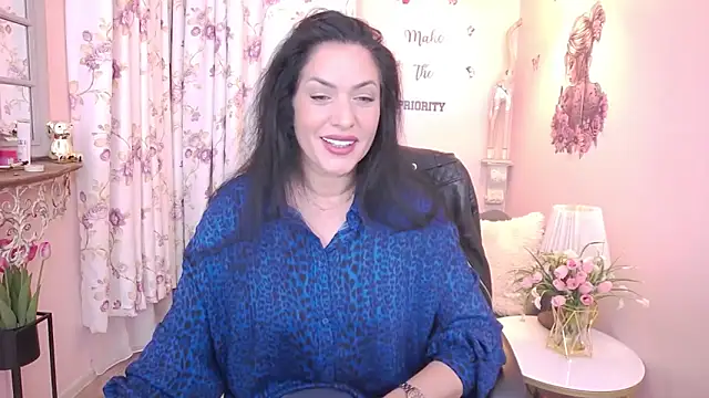 Snapshot of MyLovOne chatting on March 31, 2026, 9:00 am MyLovOne online show from March 31, 2026, 9:00 am