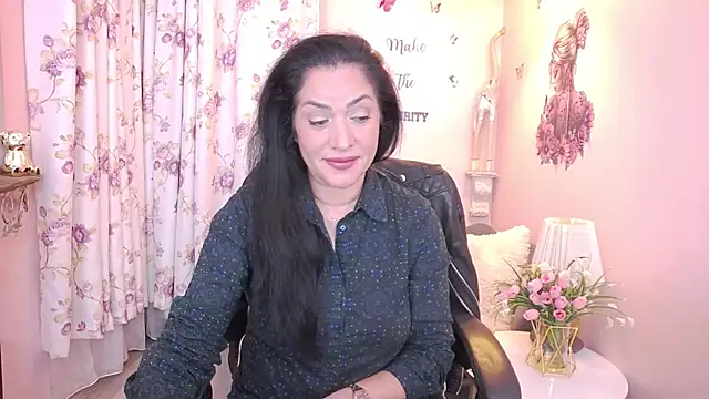 Snapshot of MyLovOne chatting on March 29, 2026, 9:11 am MyLovOne online show from March 29, 2026, 9:11 am