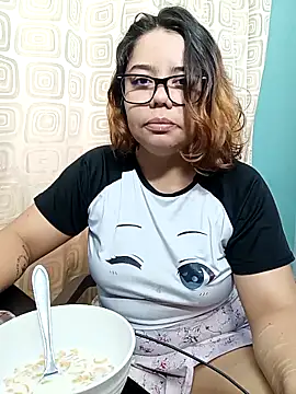 Snapshot of saenz_eymi chatting on May 4, 2026, 3:15 pm saenz eymi online show from May 4, 2026, 3:15 pm