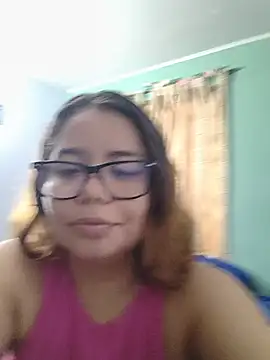 Snapshot of saenz_eymi chatting on May 23, 2026, 5:01 pm saenz eymi online show from May 23, 2026, 5:01 pm