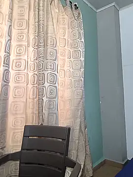 Snapshot of saenz_eymi chatting on May 7, 2026, 5:05 pm saenz eymi online show from May 7, 2026, 5:05 pm